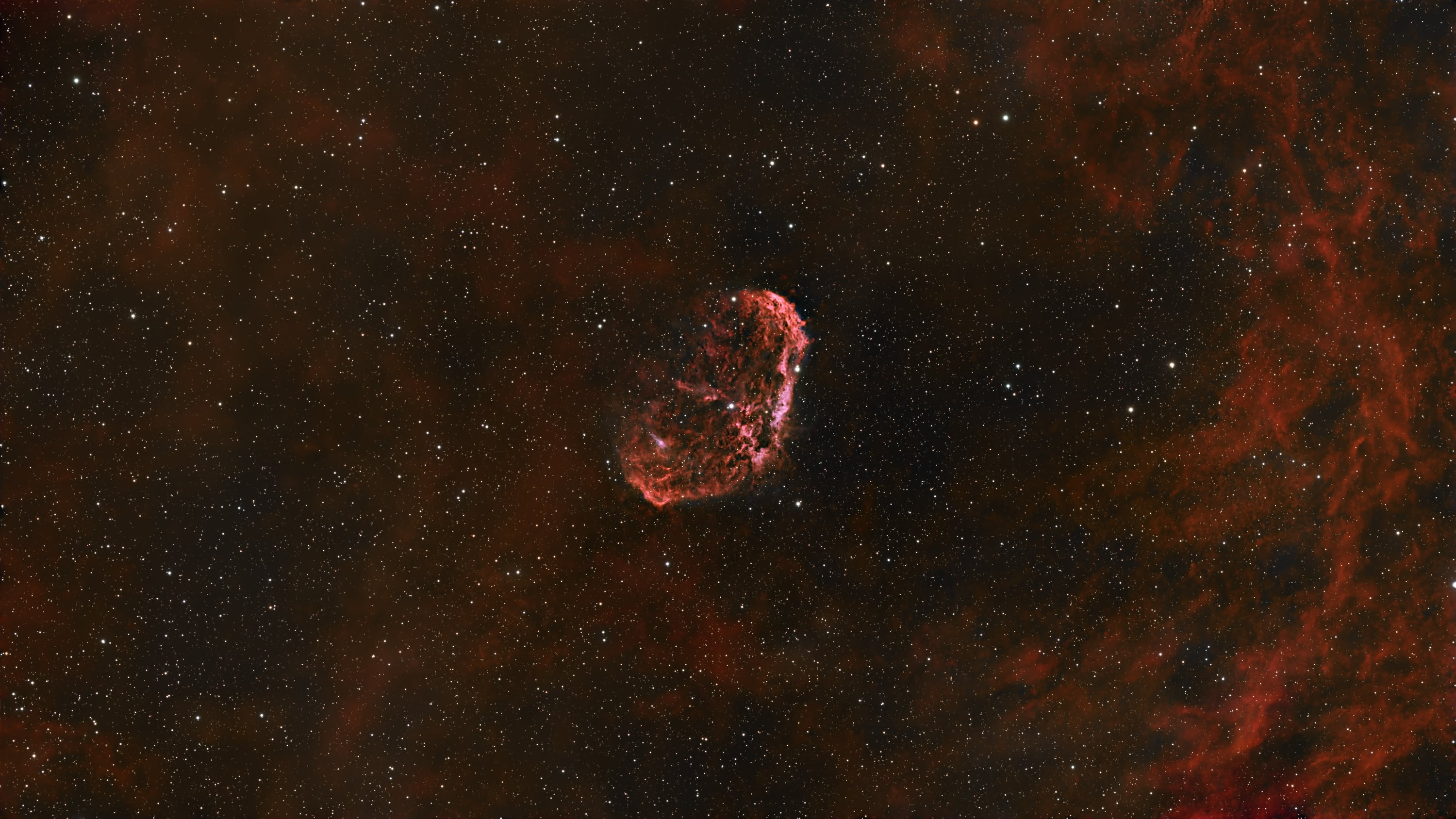 NGC 6888 Nebuleuse du Croissant, 38x300s - Askar 71F et ASI585MC